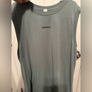 Lululemon tank size 10